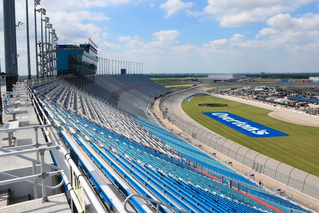 Empty Chicagoland Speedway