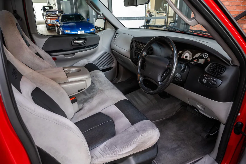 2003 Ford SVT F-150 Lightning