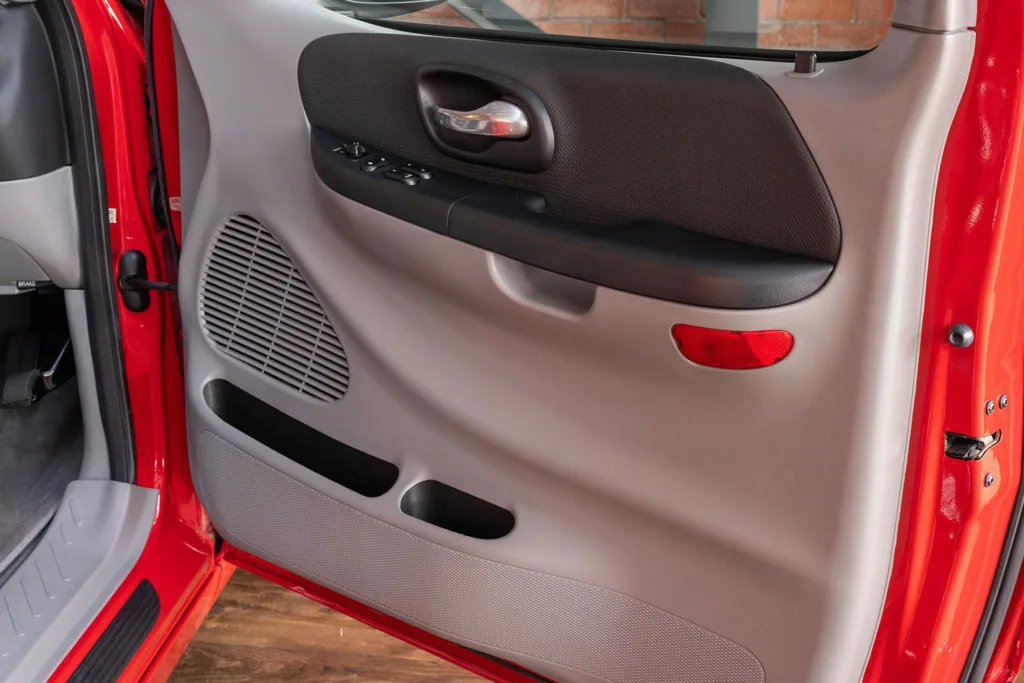 2003 Ford SVT F-150 Lightning