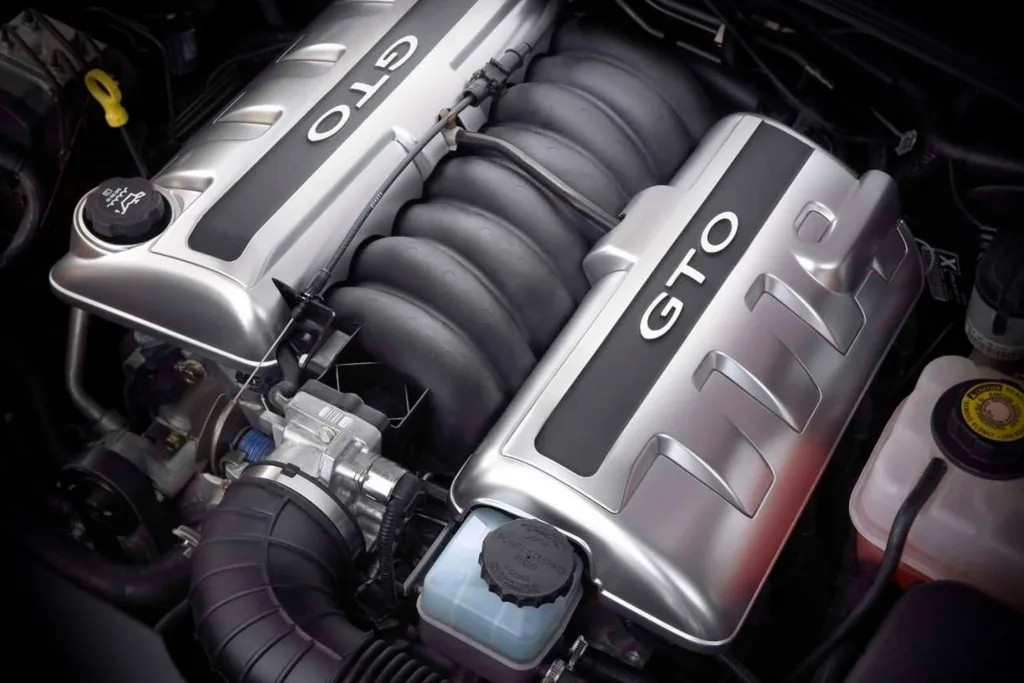 2004-Pontiac-GTO-5.7-Coupe