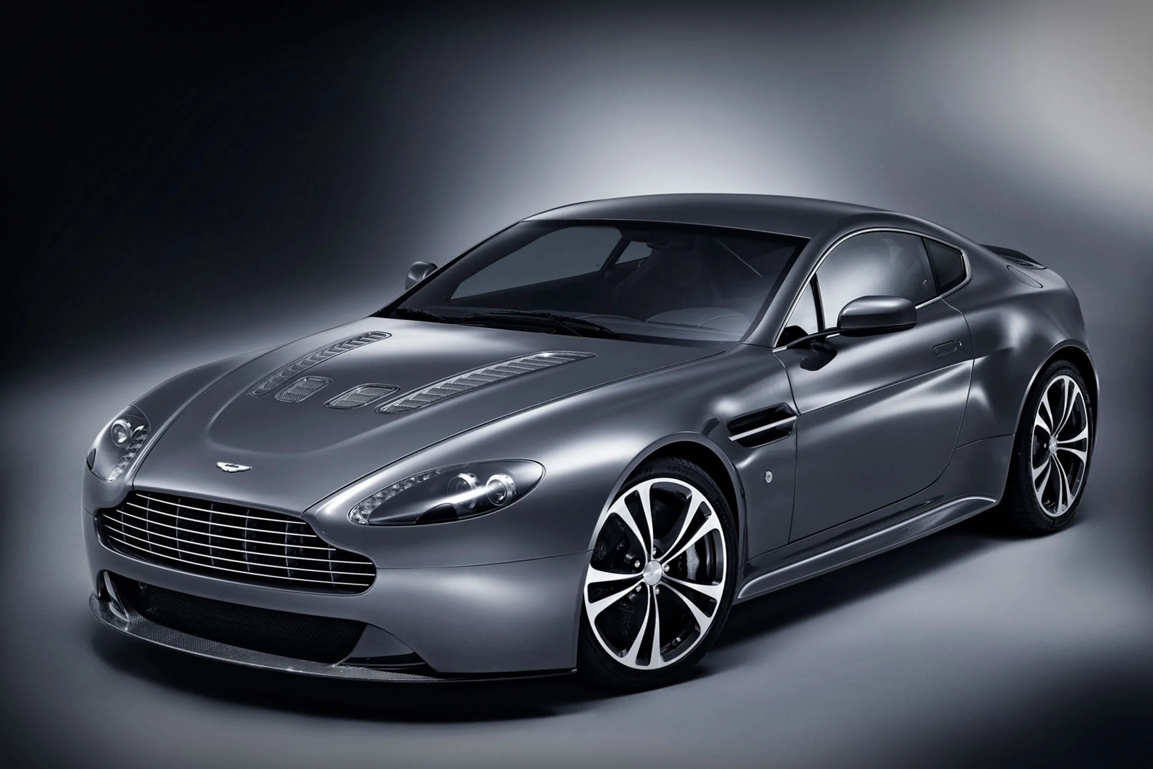 2010 Aston Martin V12 Vantage