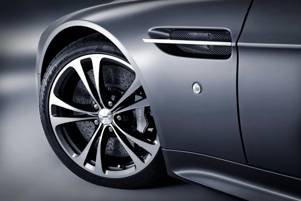 2010 Aston Martin V12 Vantage