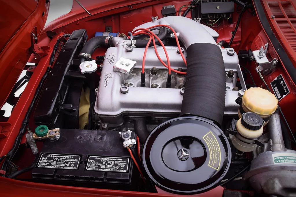 Alfa Romeo Spider 1600 Duetto - 1966 engine