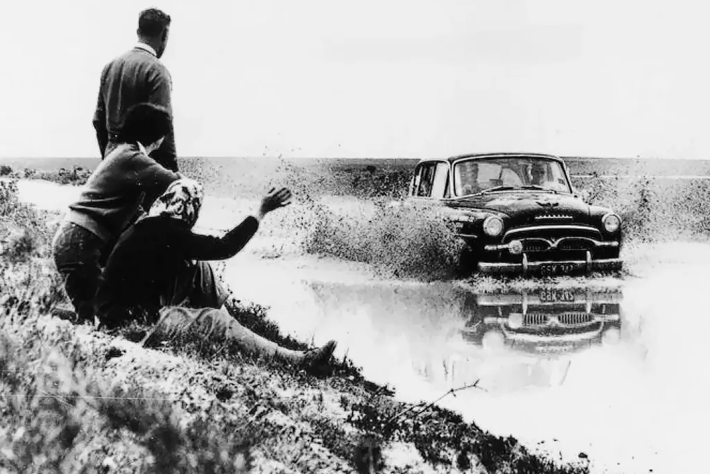 1957 Toyota Crown, Mobilgas Round Australia Rally