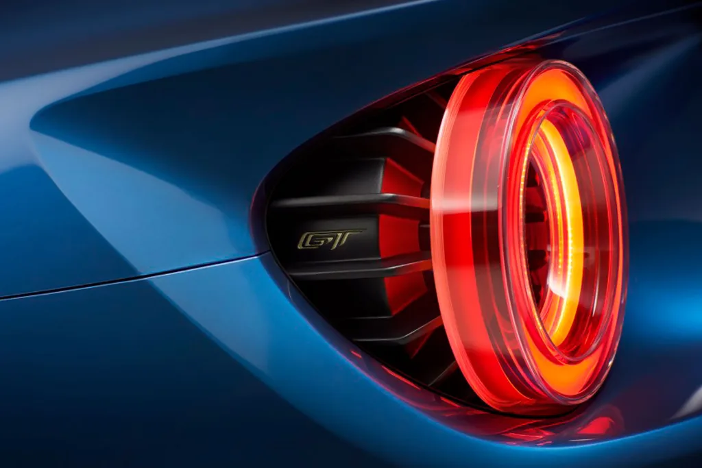 2016 Ford GT tail light